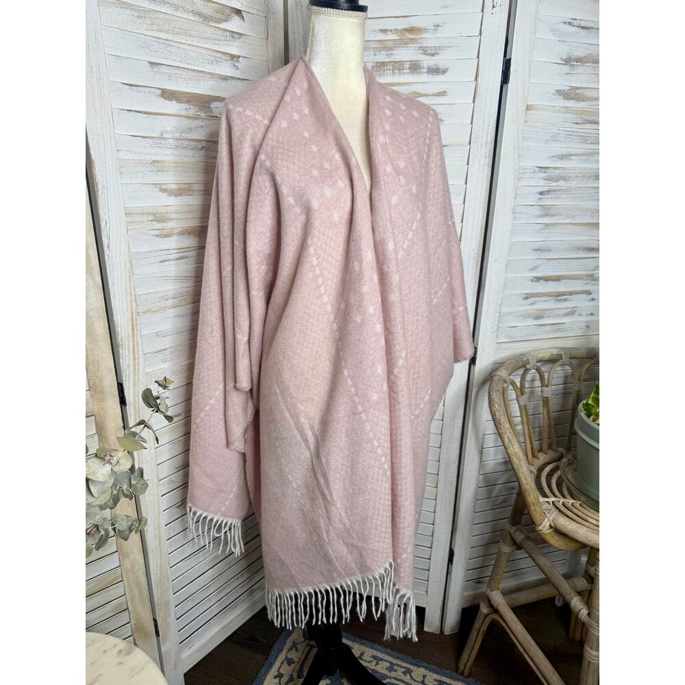 NWT GENTLE FAWN Women's M L Hermosa Kimono Pink Fringe Soft Wrap Throw Sweater - Picture 5 of 16